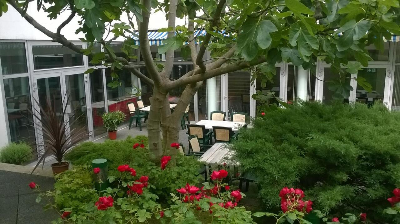 Hotel Cis Paris Kellermann ภายนอก รูปภาพ